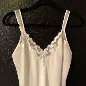 🌻SOLD🌻 Oscar de la Renta pink label slip